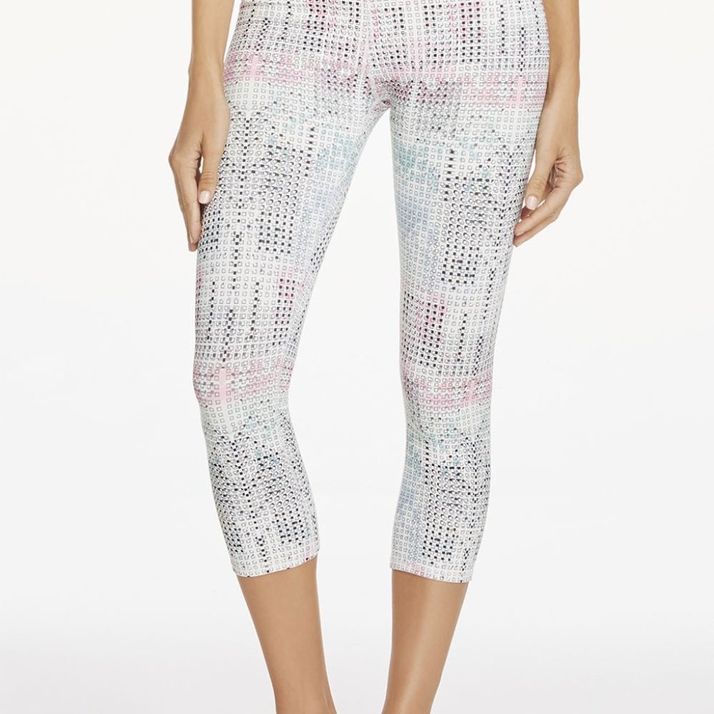 Fabletics Define Mid-Rise Capri [ Arctic Print ] … - image 3